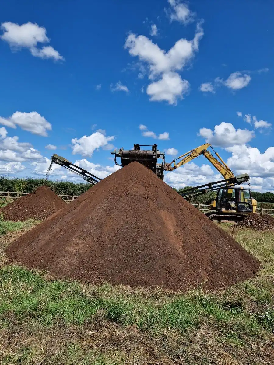 Top Soil Delivery & Supply In Devon